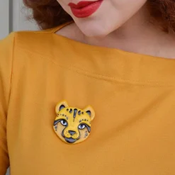 Erstwilder Cheetara'S Chum Brooch^ Brooches