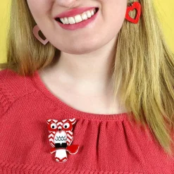 Erstwilder Howard'S Hoot Brooch^ Brooches